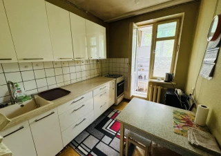 Spre chirie apartament în bloc serie 102, situat în sectorul Riscani, str. Miron Costin.10
