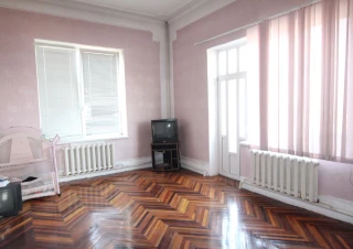 Casă cu 2 Nivele în zonă ecologică, 180 m. p+ 4,6 ari. Sec. Posta Veche!!!3