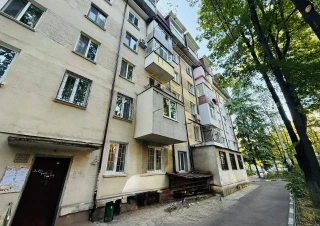 Sec. Riscani, str. Alecu Russo. Parc. 1 cameră + living de tip Mansarda. Euroreparatie!!!2