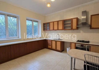 Casă 220 m2 spre chirie, Telecentru.9