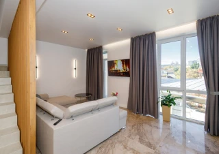 Chirie!!! Duplex in 3 Nivele. Euroreparatie. Mobilat Complet!!!1