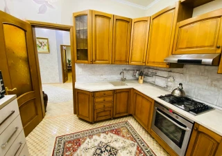 Spre Chirie apartament în bloc nou, amplasat în sectorul Centru, str. Colina Pupschin.13