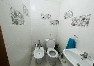 Chirie apartament. Buiucani, bd. Alba Iulia 77/5. 2 camere + living!!!10