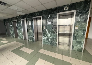 Chirie oficiu 225 m² în Business Center Kentford7