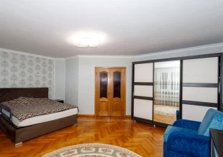 Serie 102! Posta Veche. Str-la Studentilor. 4 camere. Incalzire Autonoma!!!3