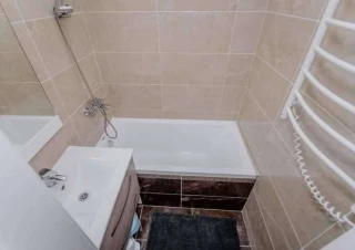 Продается 3-комнатная квартира, сектор Старая Почта, улица Магда Исанос, этаж 1 из 5.9