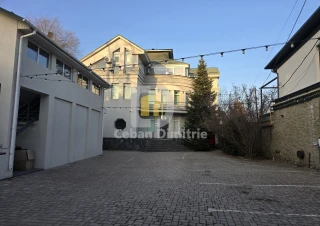 Clădire individuală de închiriat | Centru | 12 ari teren4