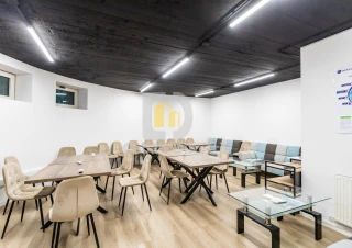 Clădire individuală de închiriat | Centru | 10 ari teren10