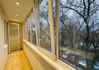 Parc Avgan! Sec. Riscani, str. Miron Costin. 2 camere + living. Bilaterala! Euroreparatie!!!8