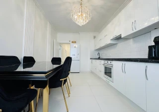 Bloc Nou! Inamstro. Parc! Apartament cu 2 camere. Euroreparație. Mobilat complet! Priveliște superbă!!!