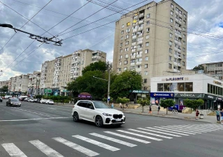 Sec. Riscani, bd. Moscova. 2 camere. Prima Linie. Parc Avgan! Reparat si Mobilat!!!