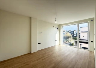 Vînd casă modernă, amplasată pe un teren de 5 ari în sect. Râșcani | str. Victoriei, în apropiere de pădure și cu priveliște spre oraș.6