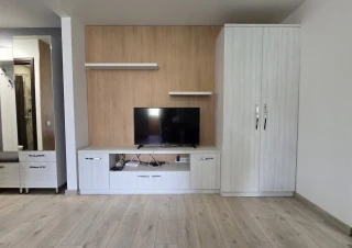 Centru, apartament cu 1 dormitor și living spațios.4
