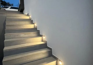 Spre vinzare casa in stil Hi-Tech 180 mp 3 nivele zona verde9