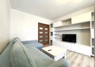 Sec. Riscani, bd. Moscova. 2 camere. Prima Linie. Parc Avgan! Reparat si Mobilat! Priveliste spre Parc!!!1