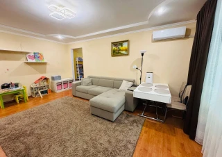Parc Avgan. Sec. Riscani, str. Miron Costin. 3 camere! Euroreparatie!!!12