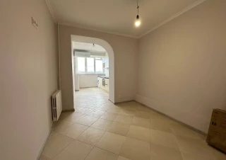 Monolit! Zona Centrală, bulevardul Albisoara. 3 camere + living. Încălzire centralizată. Apartament renovat capitala!!!5