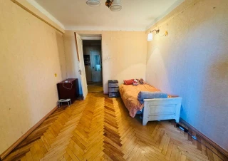 Se închiriază apartament într-un bloc de locuințe situat în zona Rîșcani, str. Kiev 16/4!9