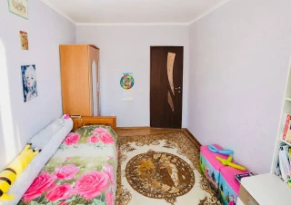 Parcul Boris Glavan! Sector Râșcani, str. Nicolae Dimo. 2 camere + living. Reparat și mobilat. Încălzire autonomă!!!3