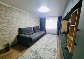 Sector Rîșcani, bd. Moscova. 2 camere. Prima linie. Parc Mezon! Reparat și mobilat! Bilateral!!!2