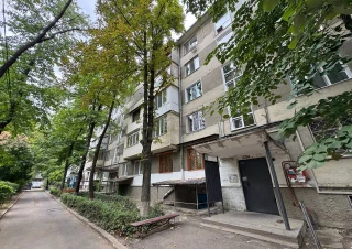 Închiriere pe termen minim 12 luni!!! Zona Rîșcani, str. Miron Costin. 1 cameră.3