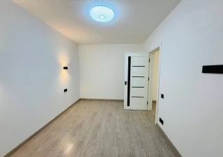 Serie Individuală!!! Sector Rîșcani, bd. Moscova. 2 camere. Prima linie. Parc Mezon! Euroreparație!!!3