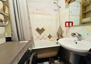 Prima Linie! Sec. Botanica, bd. Traian. Serie Varnita. 3 camere. Bilaterală. Reparație medie!!!13