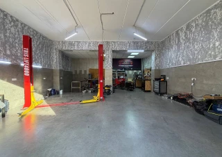 Garaj Comercial | Auto Servicii3