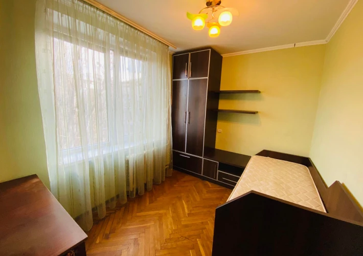 Spre vânzare apartament în bloc locativ, amplasat în sectorul Râșcani, str. Nicolae Dimo.10