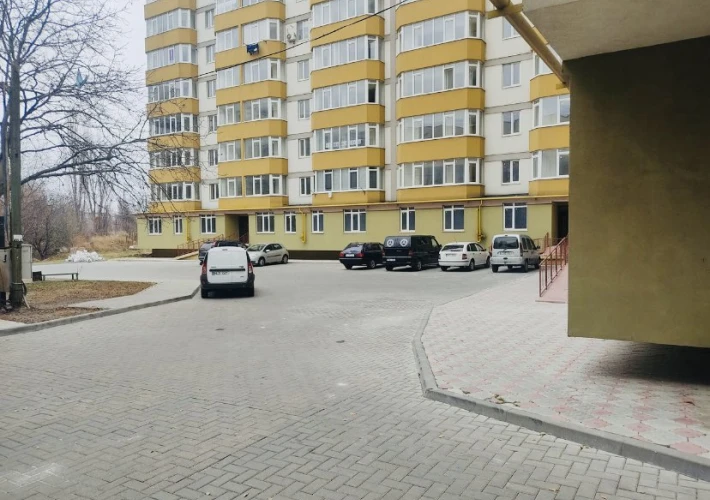 Debarale spre vânzare amplasat în sect. Botanica, bd. Dacia, în zona cu infrastructură dezvoltă.4