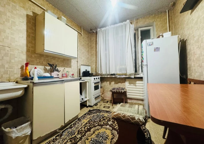 Vinzare apartament la Posta Veche str Iazului1