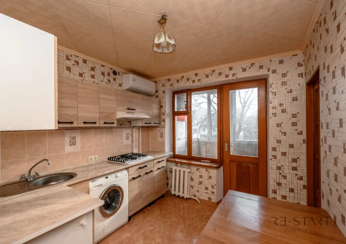 Se vinde apartament cu 2 camere, în sectorul Botanica, str. Independenței.1