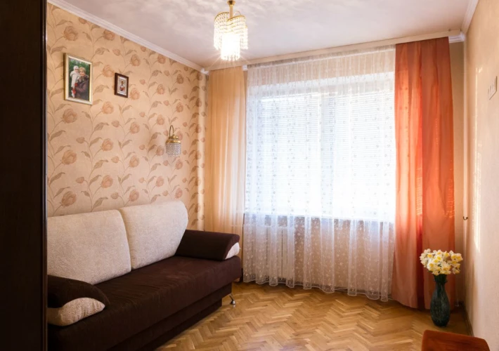 Apartament cu 3 camere seria 1438