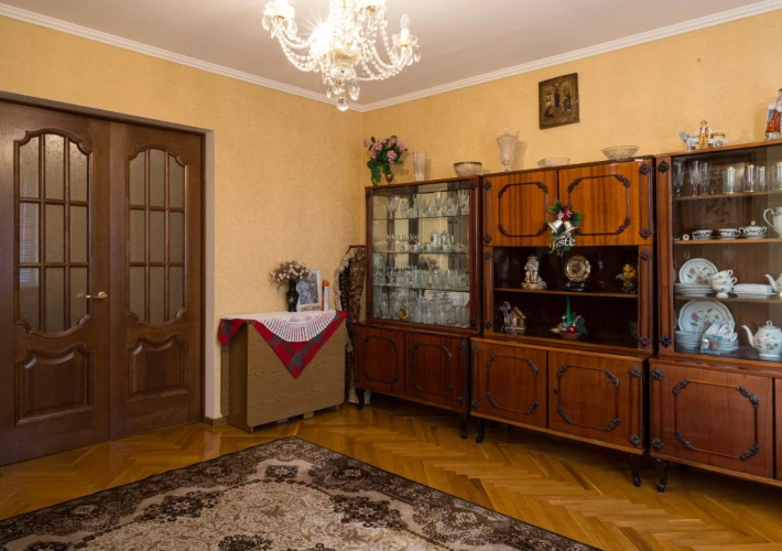 Apartament cu 3 camere seria 1437
