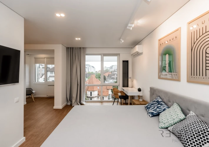 Spre vânzare apartament de lux cu 1 camera si living , amplasat în sec. Centru in apropiere de ASEM, Str. Albisoara5