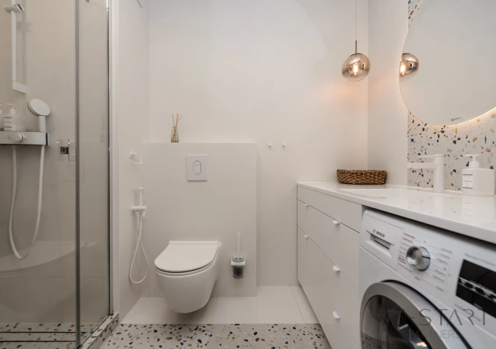 Spre vânzare apartament de lux cu 1 camera si living , amplasat în sec. Centru in apropiere de ASEM, Str. Albisoara9