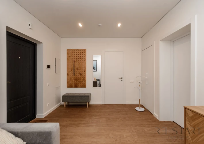 Spre vânzare apartament de lux cu 1 camera si living , amplasat în sec. Centru in apropiere de ASEM, Str. Albisoara12
