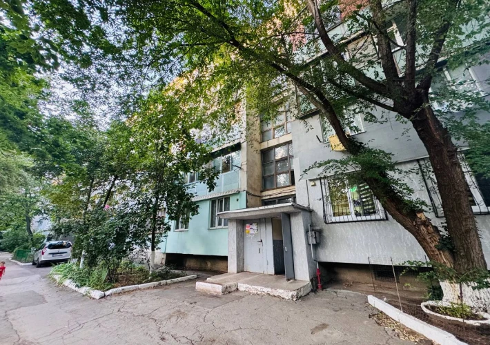 Serie 102! Sec. Posta Veche, str. Iazului. 2 camere! Reparatie Cosmetica!!!1