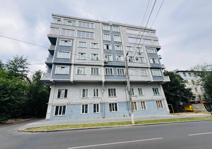 Bloc Nou! Sec Riscani str. Ac. Saharov.1 camera. Reparat si Mobilat Partial!!!1