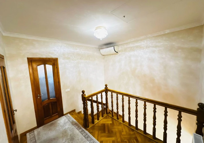 Spre vânzare o casă de lux în 2 niveluri amplasată în loc. Stăuceni, str.A. Mateevici!!!12