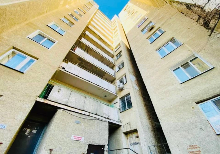 Prima Linie. Parc Avgan. Sec. Riscani, bd. Moscova. 2 camere. Euroreparatie!!!6