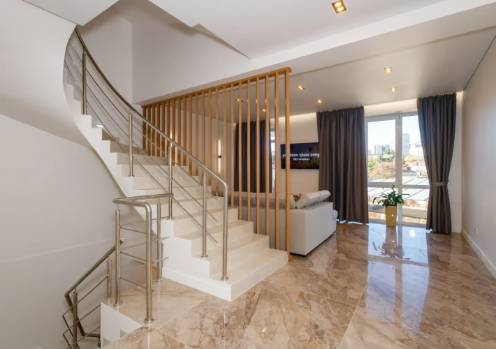 Chirie!!! Duplex in 3 Nivele. Euroreparatie. Mobilat Complet!!!11