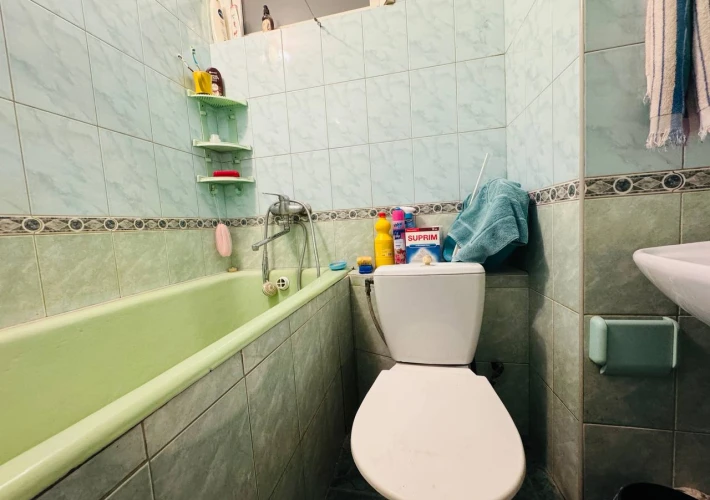 Parc Afgan! Serie 102! Sec. Riscani, str. Miron Costin. 4 camere. Reparatie! Incalzire Autonoma!!!4