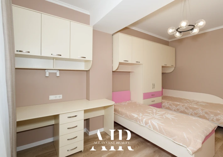 Bloc Nou! Lagmar. Sec. Riscani, str. Bogdan Voievod. 2 camere + living. Euroreparatie!!!8