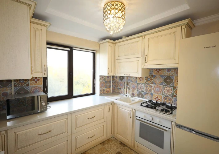 Parc! Serie Varnita! Sec. Riscani, str. Nicolae Dimo. 3 camere! Reparat si Mobilat!!!3