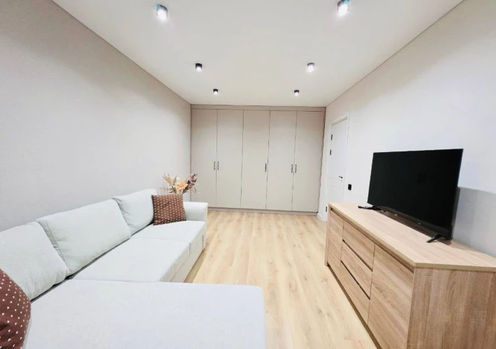 Sec. Riscani, str. Florilor. 1 camera. Euroreparatie!!!5