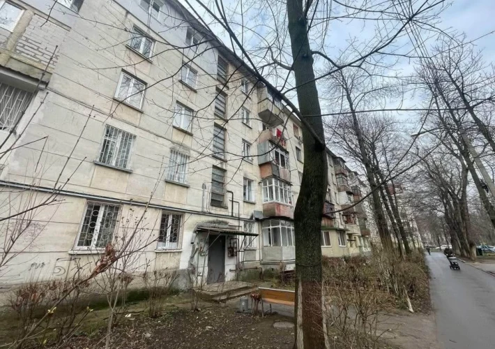 Parc Avgan! Sec. Riscani, str. Alecu Russo. 2 camere + living. Euroreparatie!!!10