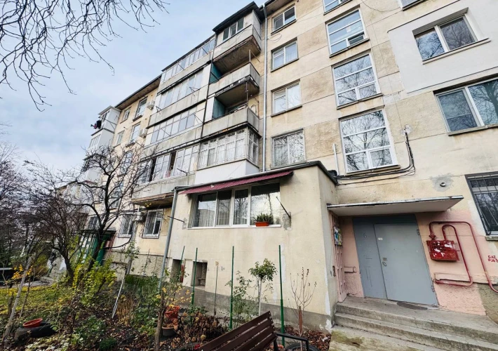 Parc! Sec. Riscani, str. Florilor. 2 camere. Euroreparatie!!!1