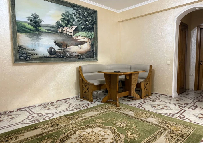 Chirie apartament. Buiucani, bd. Alba Iulia 77/5. 2 camere + living!!!7