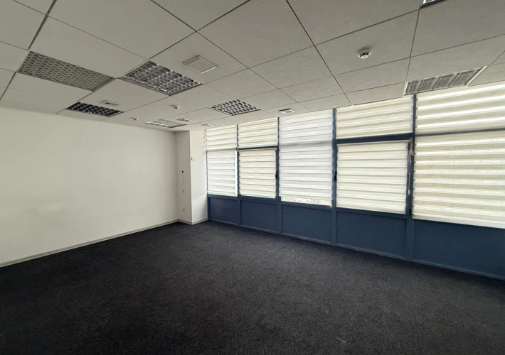 Chirie oficiu 225 m² în Business Center Kentford6